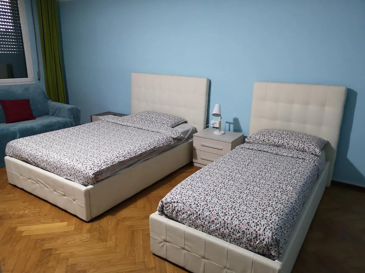 Bed and Breakfast New Life Mestre 3*,